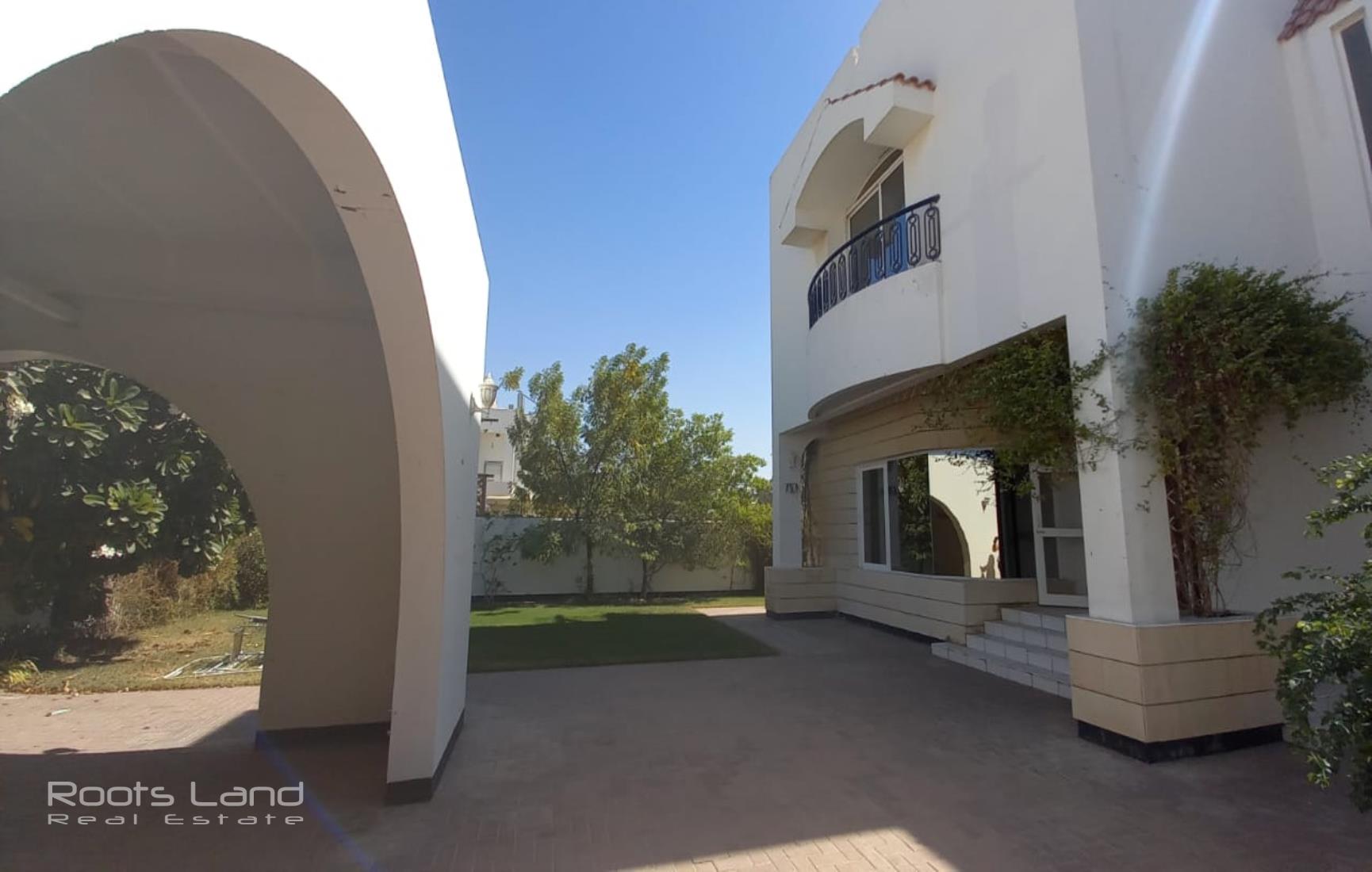 Villa for rent in Umm Suqueim 1 Umm Suqeim R1233 · Roots Land Real Estate
